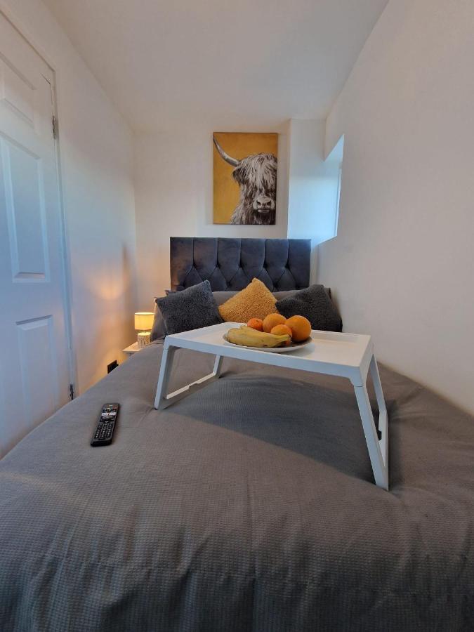 Private Room In London Enfield With Parking エクステリア 写真